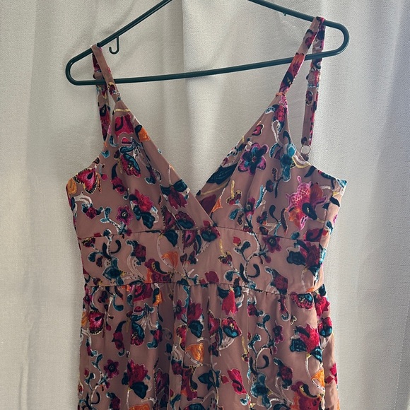 Hutch Mauve Floral V-Neck Maxi Jumpsuit - Picture 7 of 9